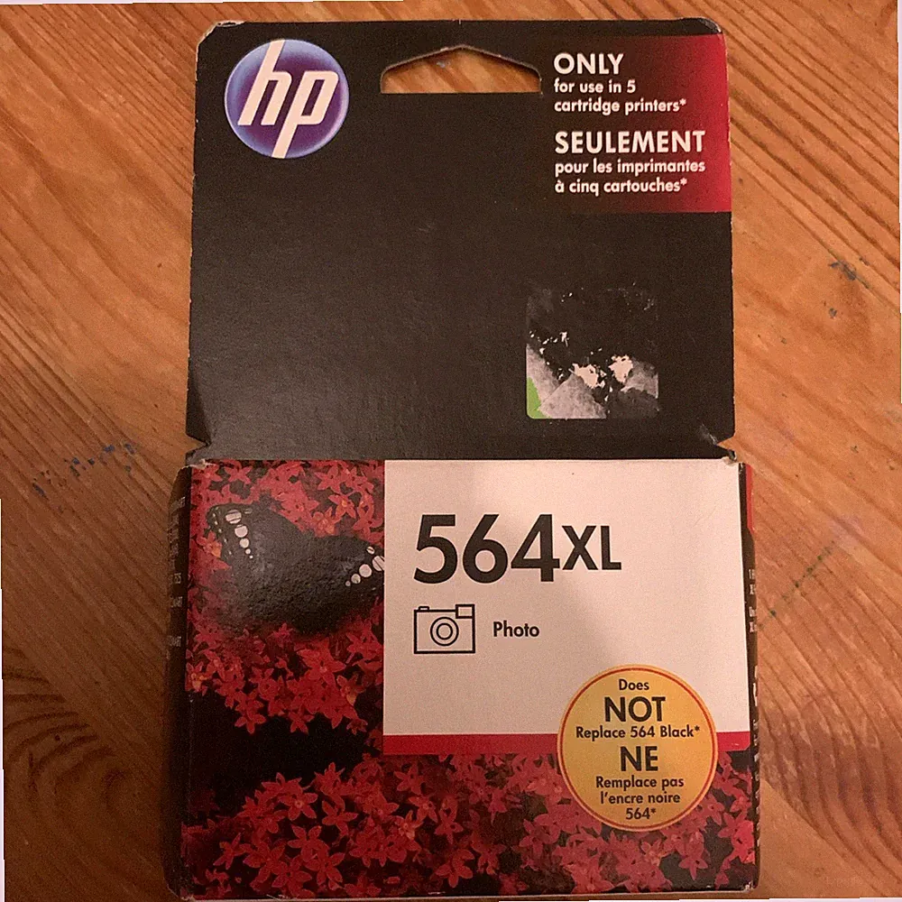 HP 564XL High-Yield Photo Ink Cartridge, CB322WN **Exp Date 01/2019**