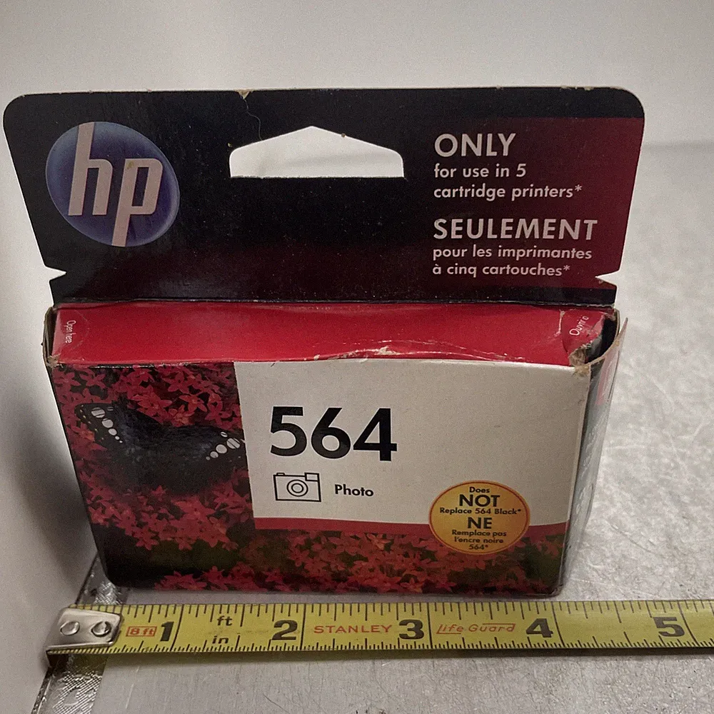 HP 564XL High-Yield Photo Ink Cartridge **Exp Date 11/ 2023**